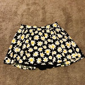 🍄 cute skort!